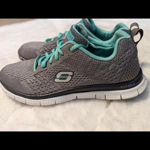 Skechers Women's Flex Appeal Obvious (764) Training Shoe 12058GRTQ Size 6